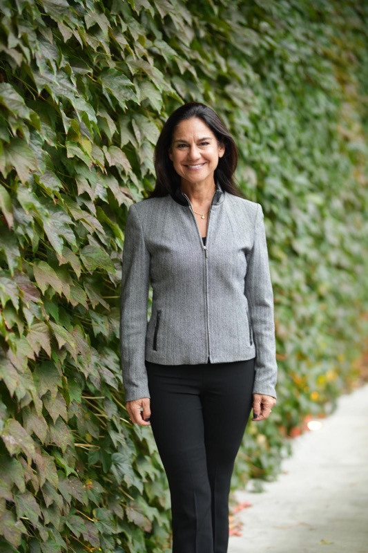 Kim Harizman — Luxury Real Estate Advisor